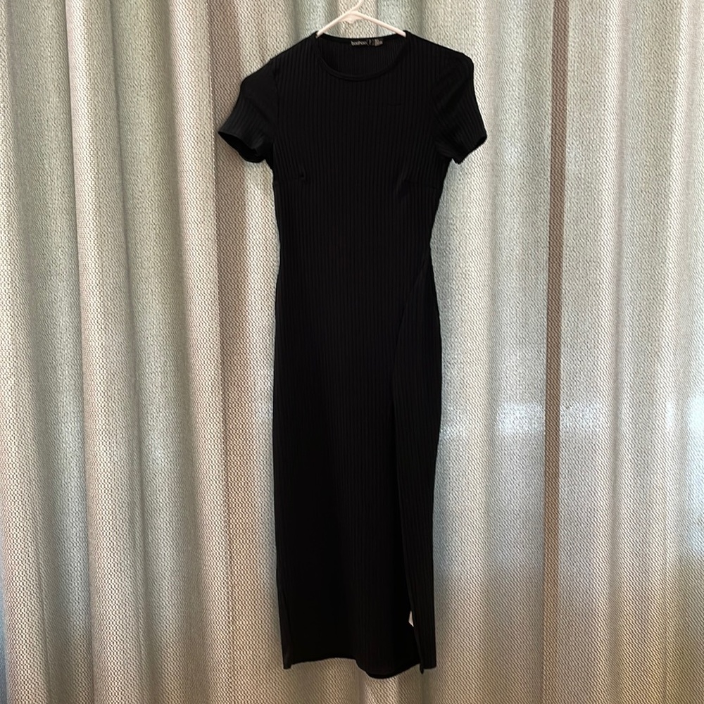 Black ribbed maxi dress. Material: polyester/elastane